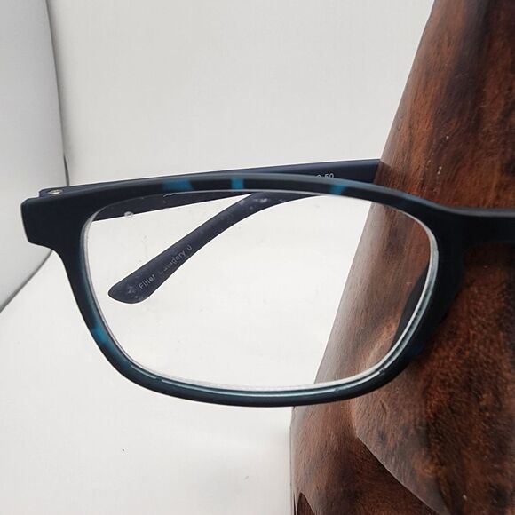 Eddie Bauer Blue +2.50 Readers - Picture 2 of 11
